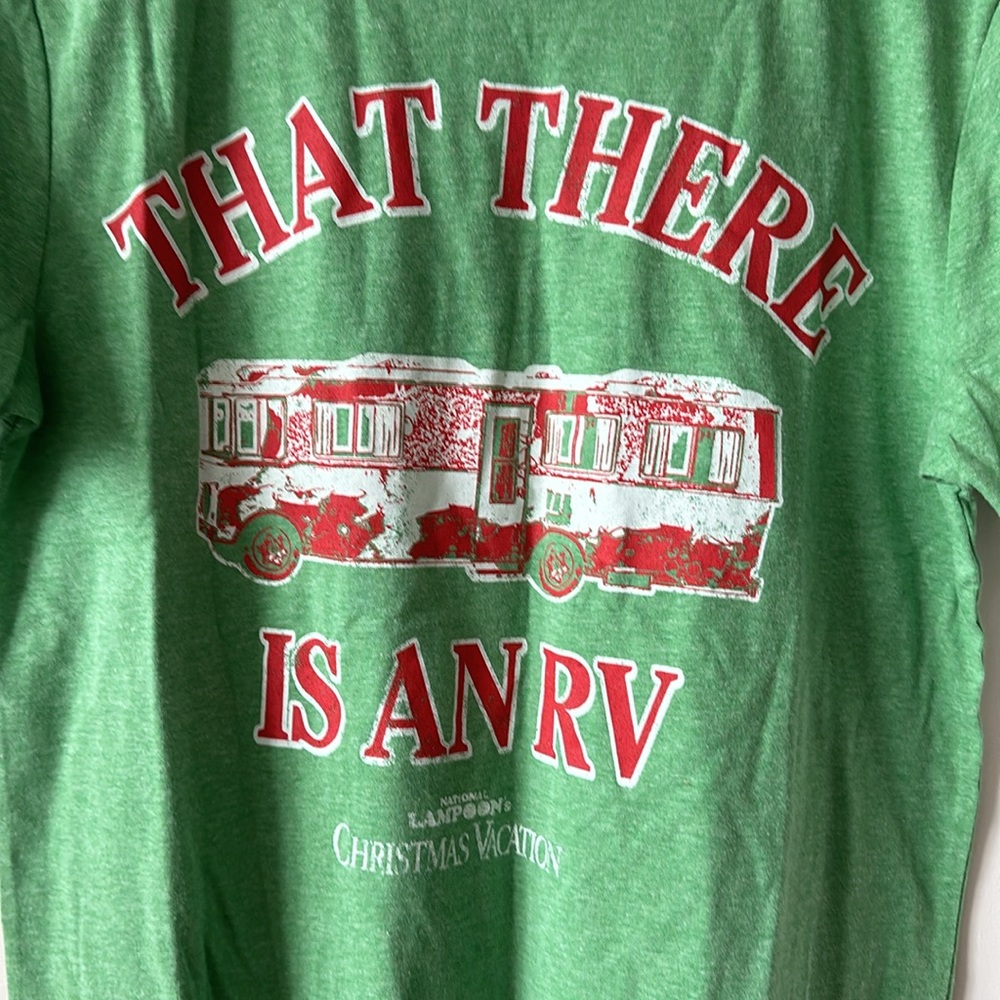 Christmas Vacation “That There is an RV” Green T-shirt - Picture 2 of 2